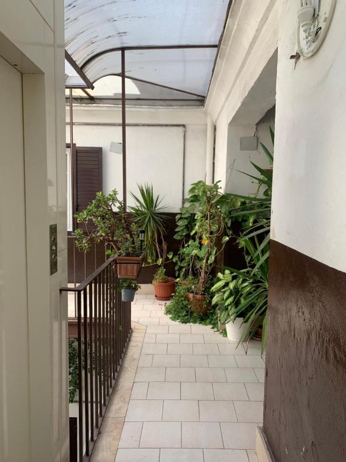 Ferienwohnung Palazzo Dei Tabacchi Bari Exterior foto
